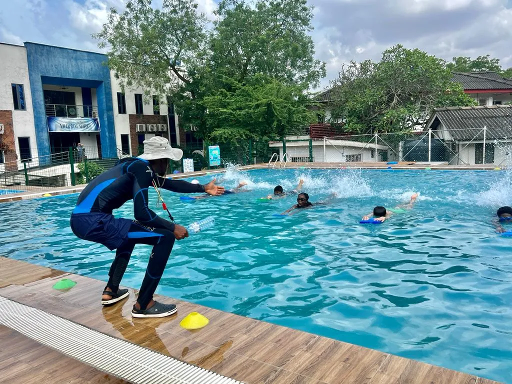 9th-10th Grade Swimming (12)