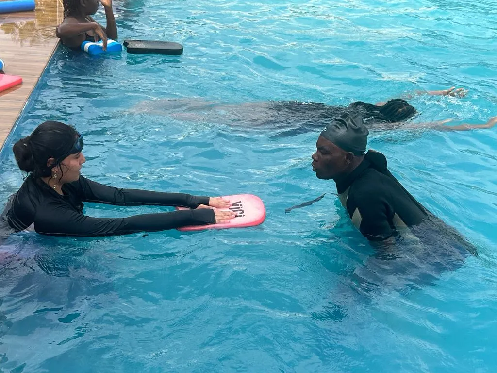 9th-10th Grade Swimming (9)