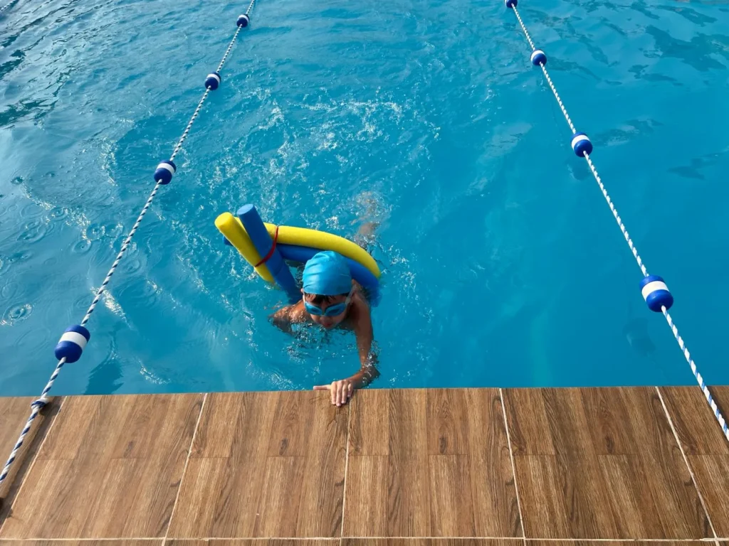 Lower Elementary Swimming (15)
