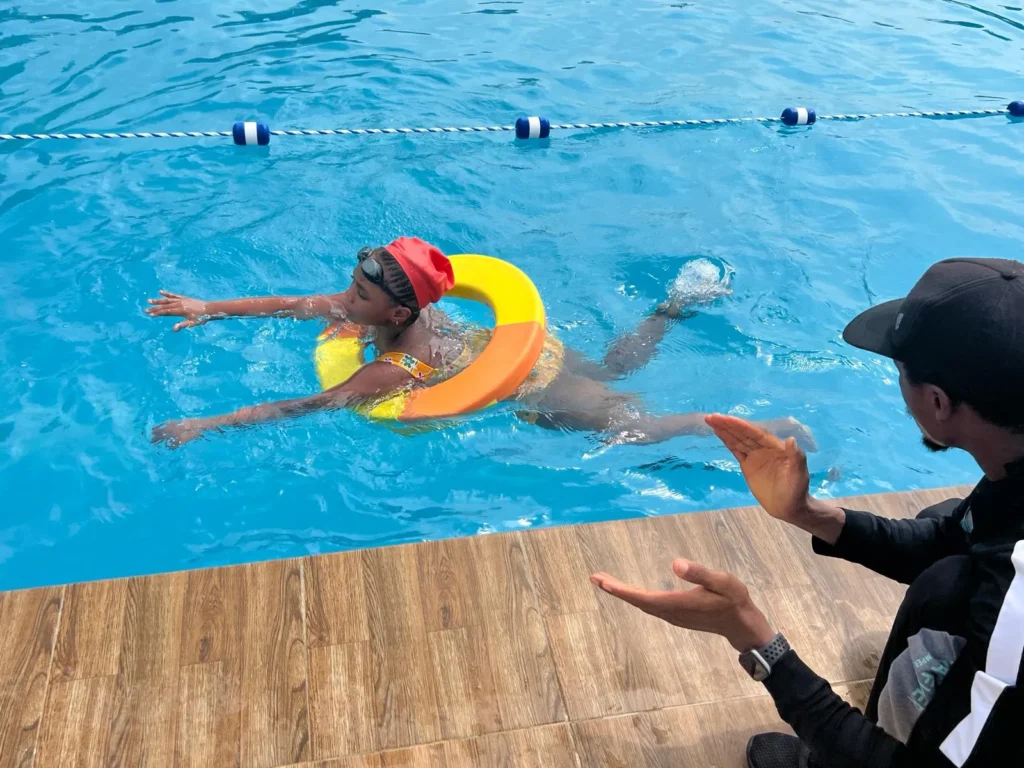 Lower Elementary Swimming (7)