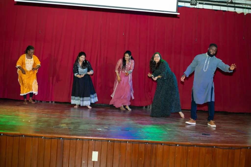 INDIA PARENTS' DANCE (4)